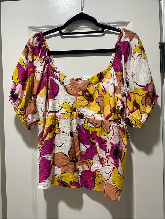 Nine West Tops - Nine West Floral Puff-Sleeve Blouse in White, Pink, Yellow & Brown